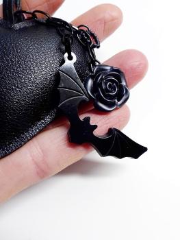 Taschenanhänger Herz mit Fledermaus/Rose